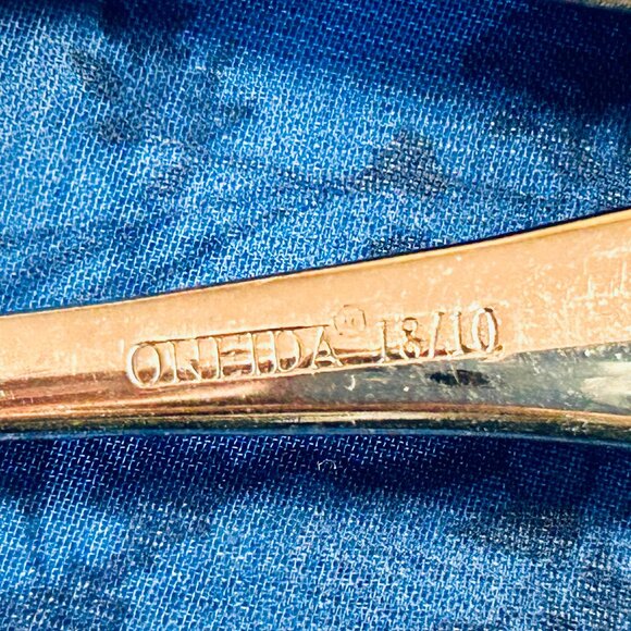 Oneida Satin Garnet TeaSpoon Quality 18/10 Stainless - Picture 4 of 5